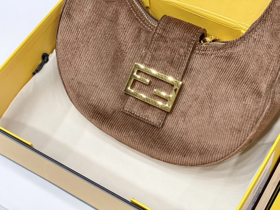 EN   Designer bags by Fendi 200