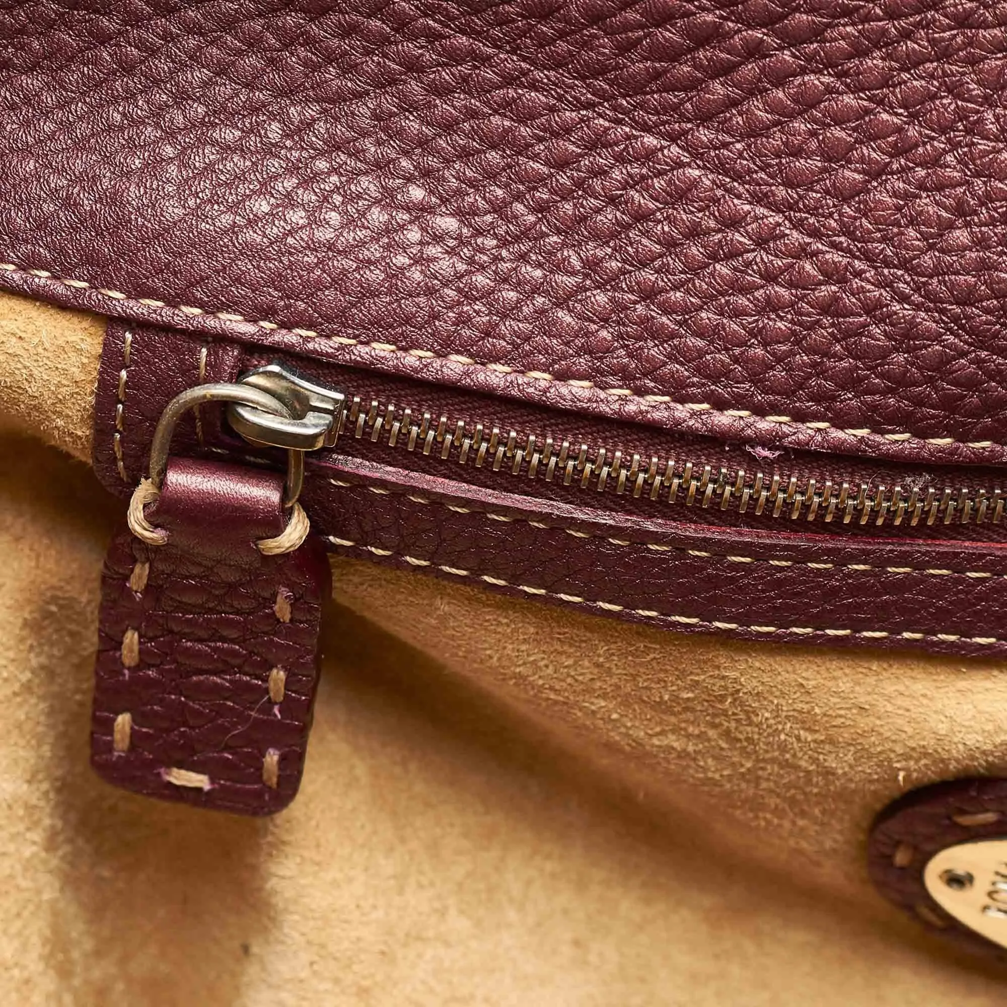 Fendi Selleria Linda Leather Shoulder Bag (SHG-31687)