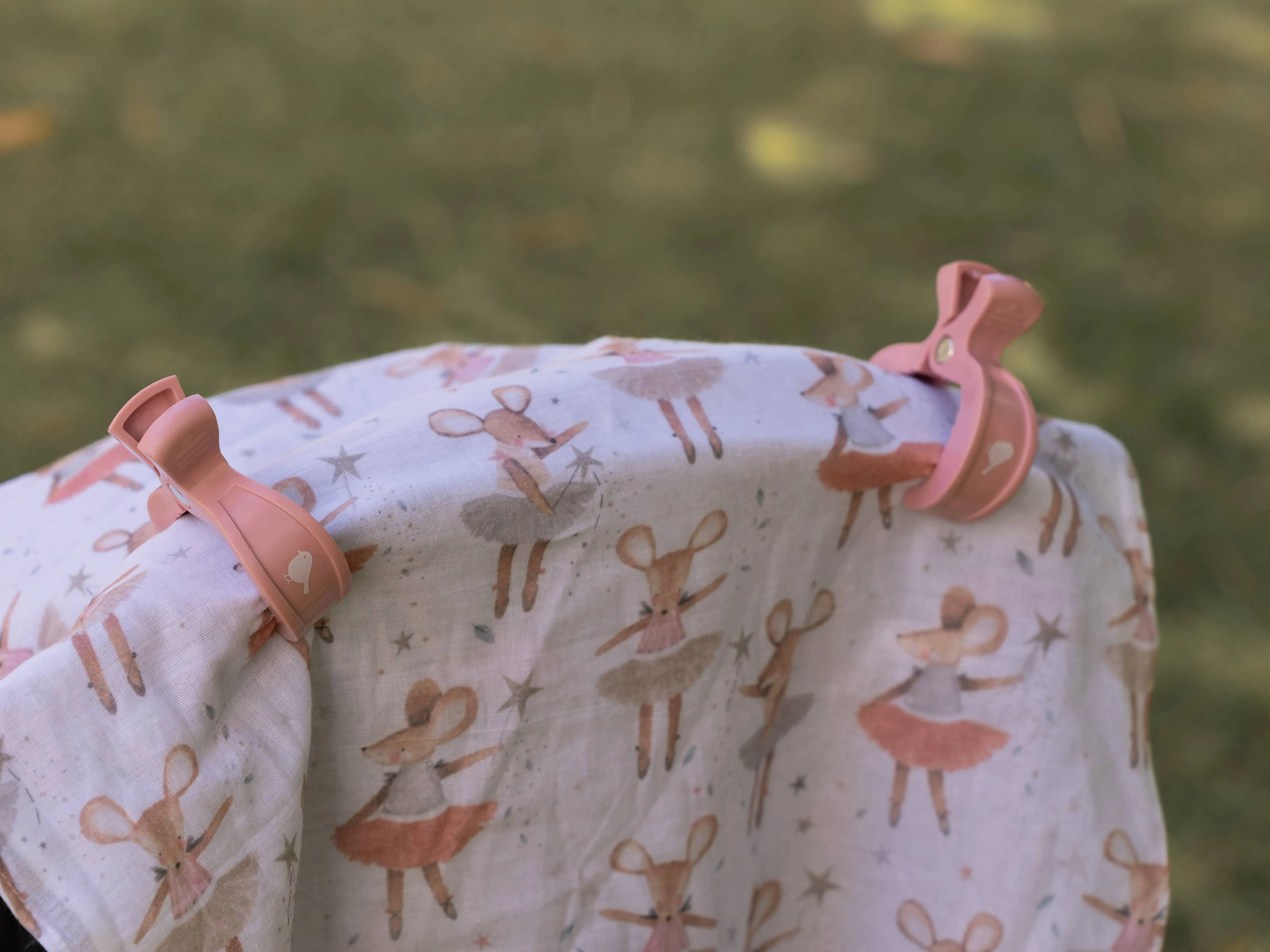 Magical Mouse Muslin Wrap & Blush Clip Set
