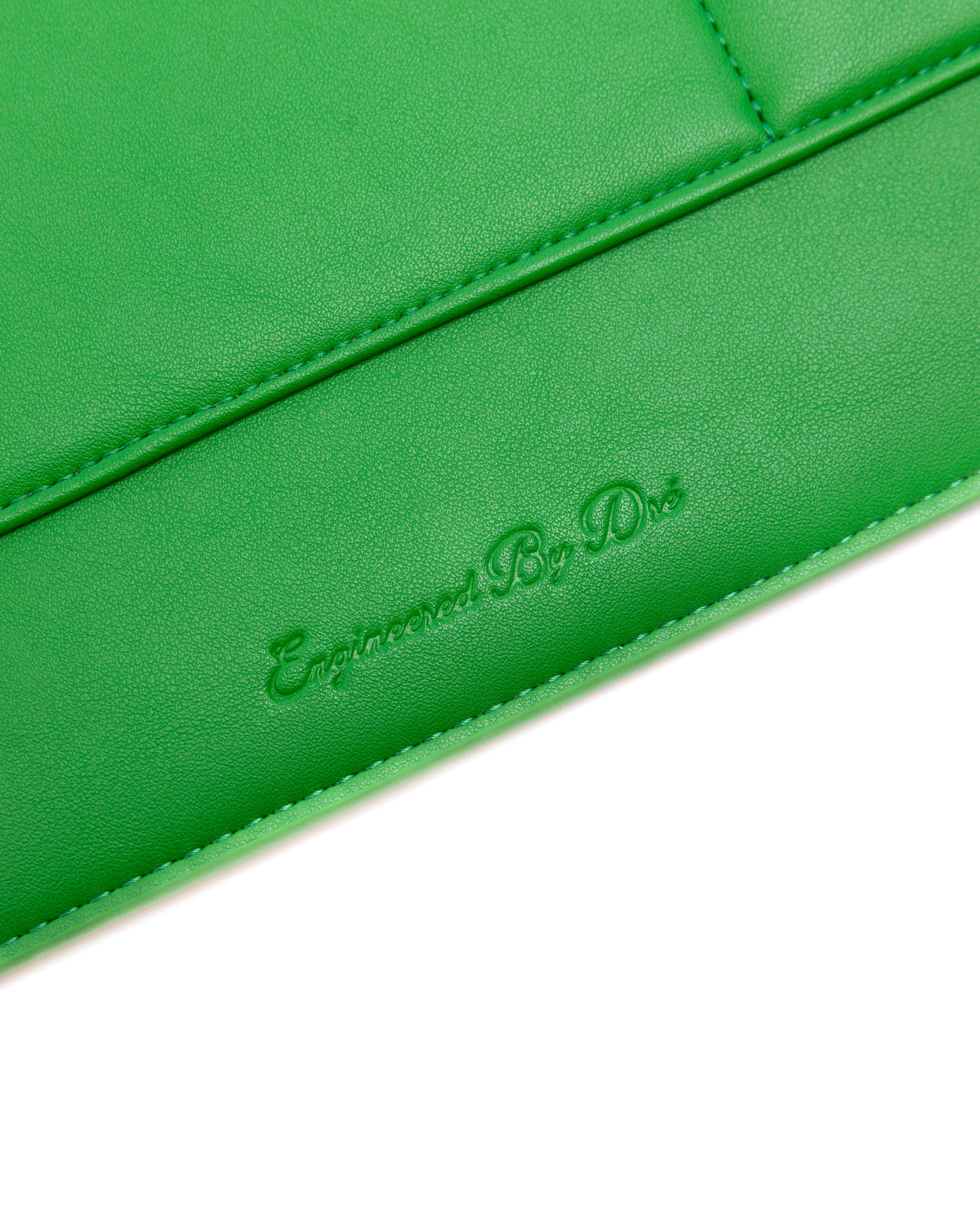 "Travel Gear" Laptop Case (BOTTEGA GREEN)